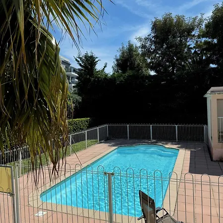 Apartment W Terrace, Pool & Parking