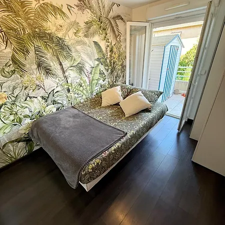 With 2 Bedrooms, Terrace, Pool & Parking Daire Antibes