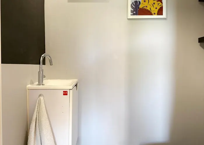 With 2 Bedrooms, Terrace, Pool & Parking * Antibes